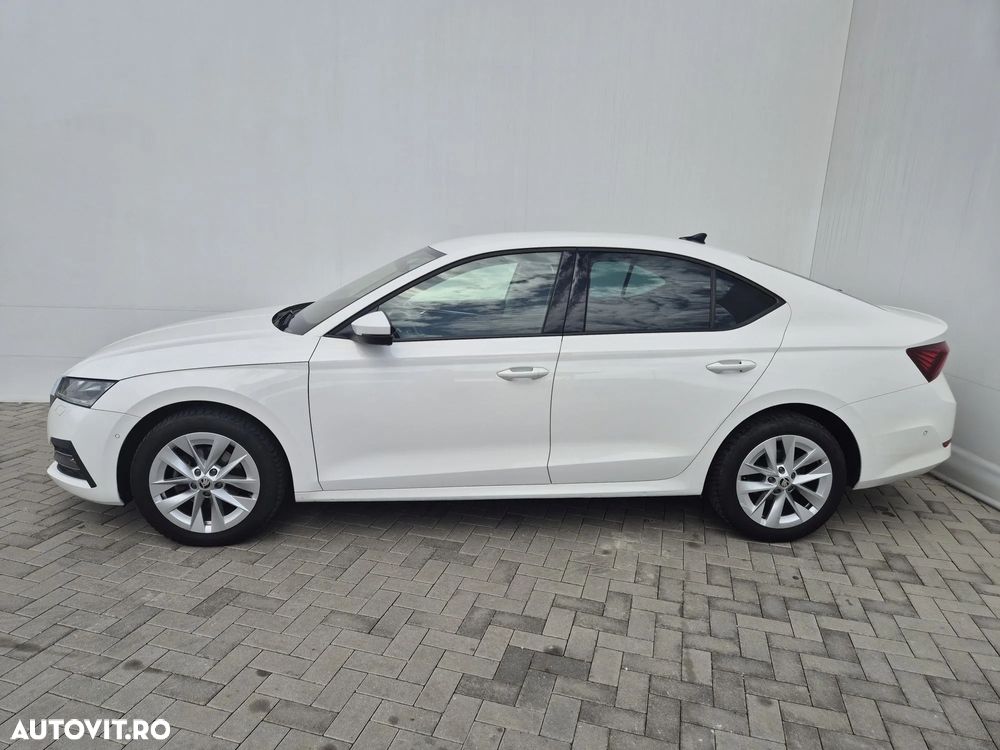 Skoda Octavia 2.0 TDI DSG Style - 2