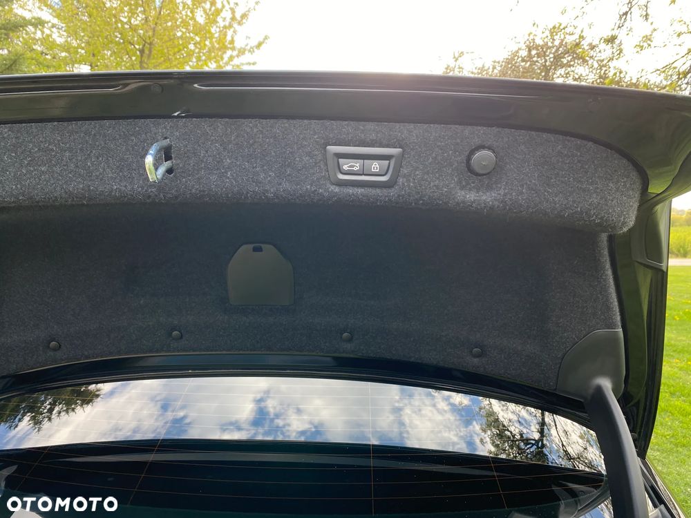 BMW Seria 5 530i Sport Line - 13