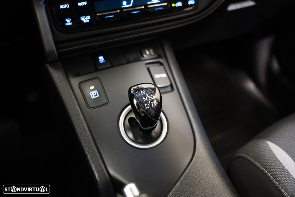 Toyota Auris Touring Sports - 16