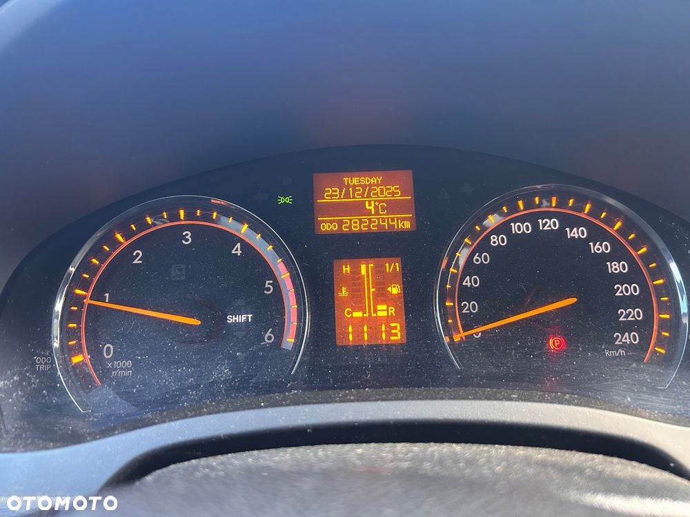 Toyota Avensis 2.0 D-4D - 15