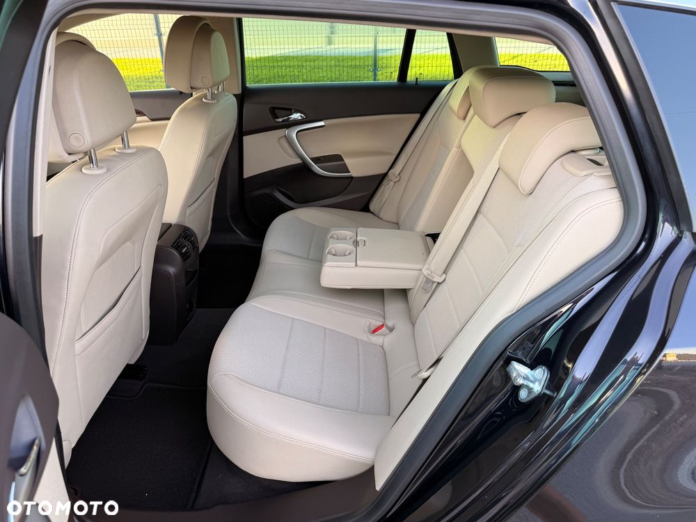 Opel Insignia 1.6 T Cosmo - 26