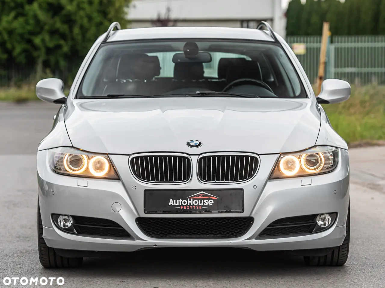 BMW Seria 3 325i xDrive Touring - 5