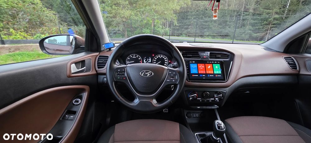 Hyundai i20 1.4 YES Gold - 17
