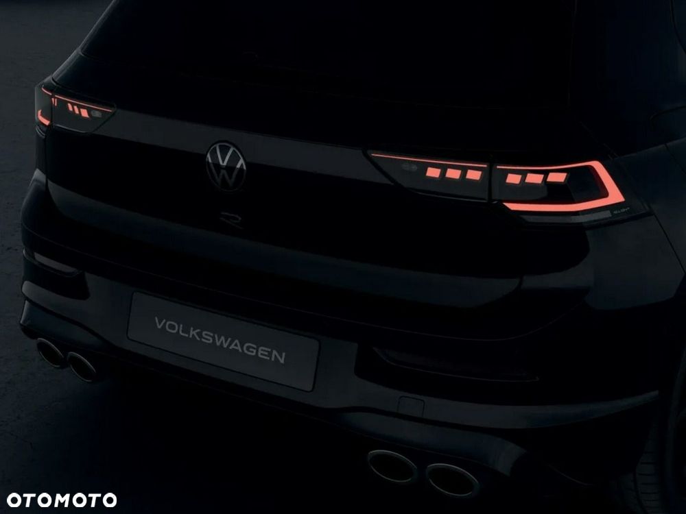 Volkswagen Golf - 8