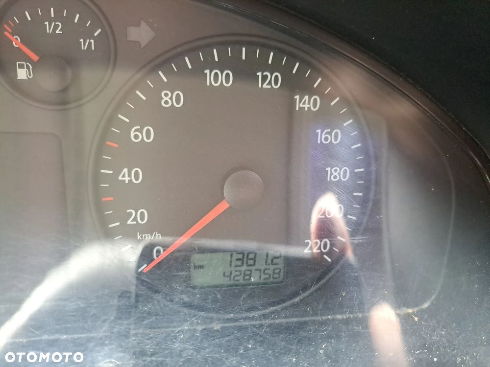 Volkswagen Transporter - 8