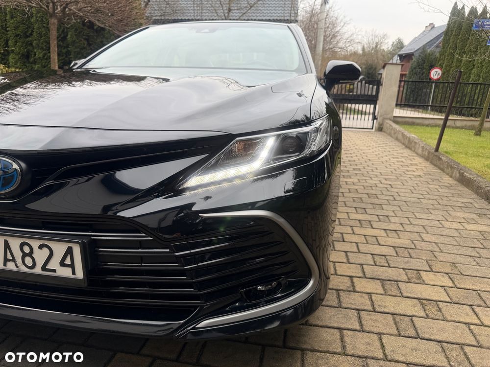 Toyota Camry - 22