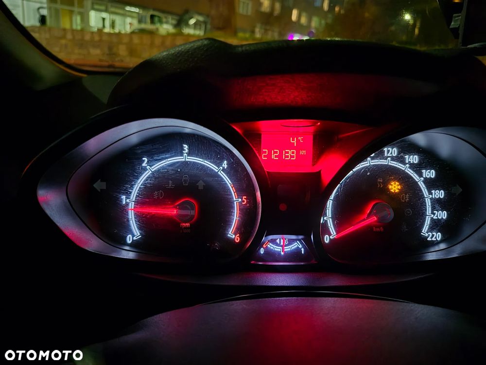 Ford Fiesta 1.6 TDCi DPF Gold X - 18