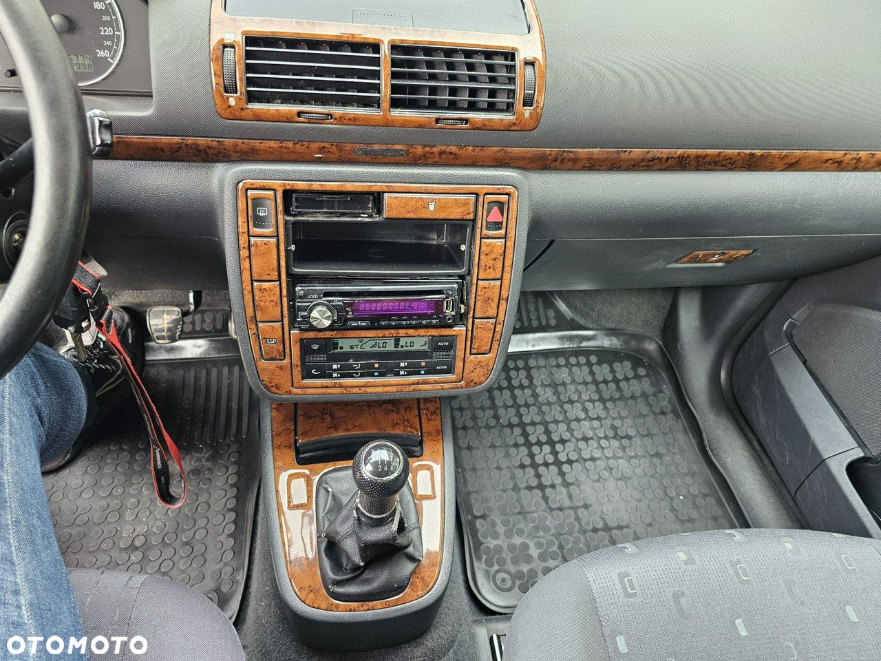 Volkswagen Sharan 1.9 TDI Family - 26