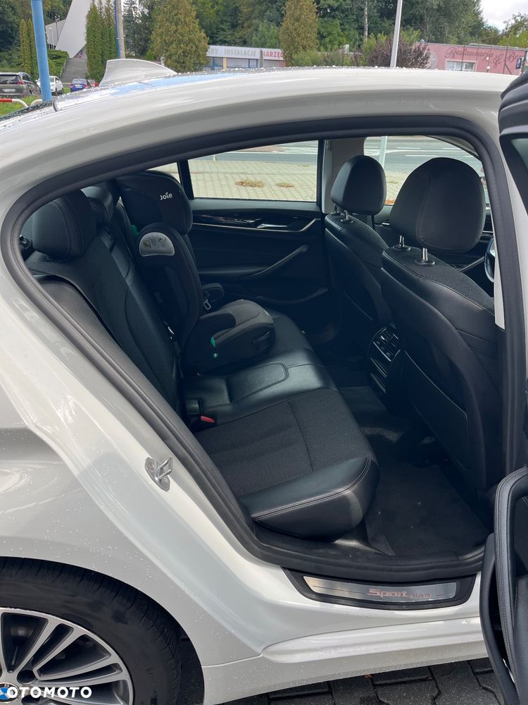BMW Seria 5 518d Sport Line - 7