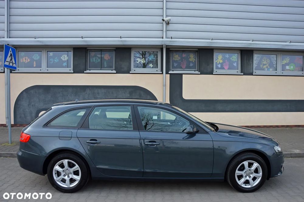 Audi A4 Avant - 9