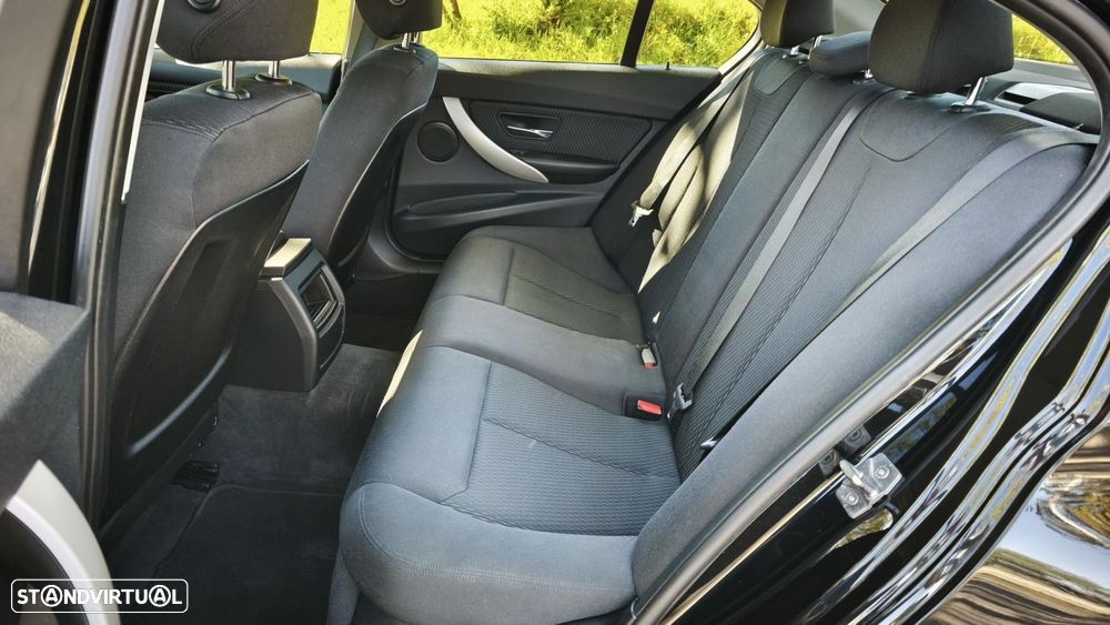 BMW 318 d Line Modern - 17