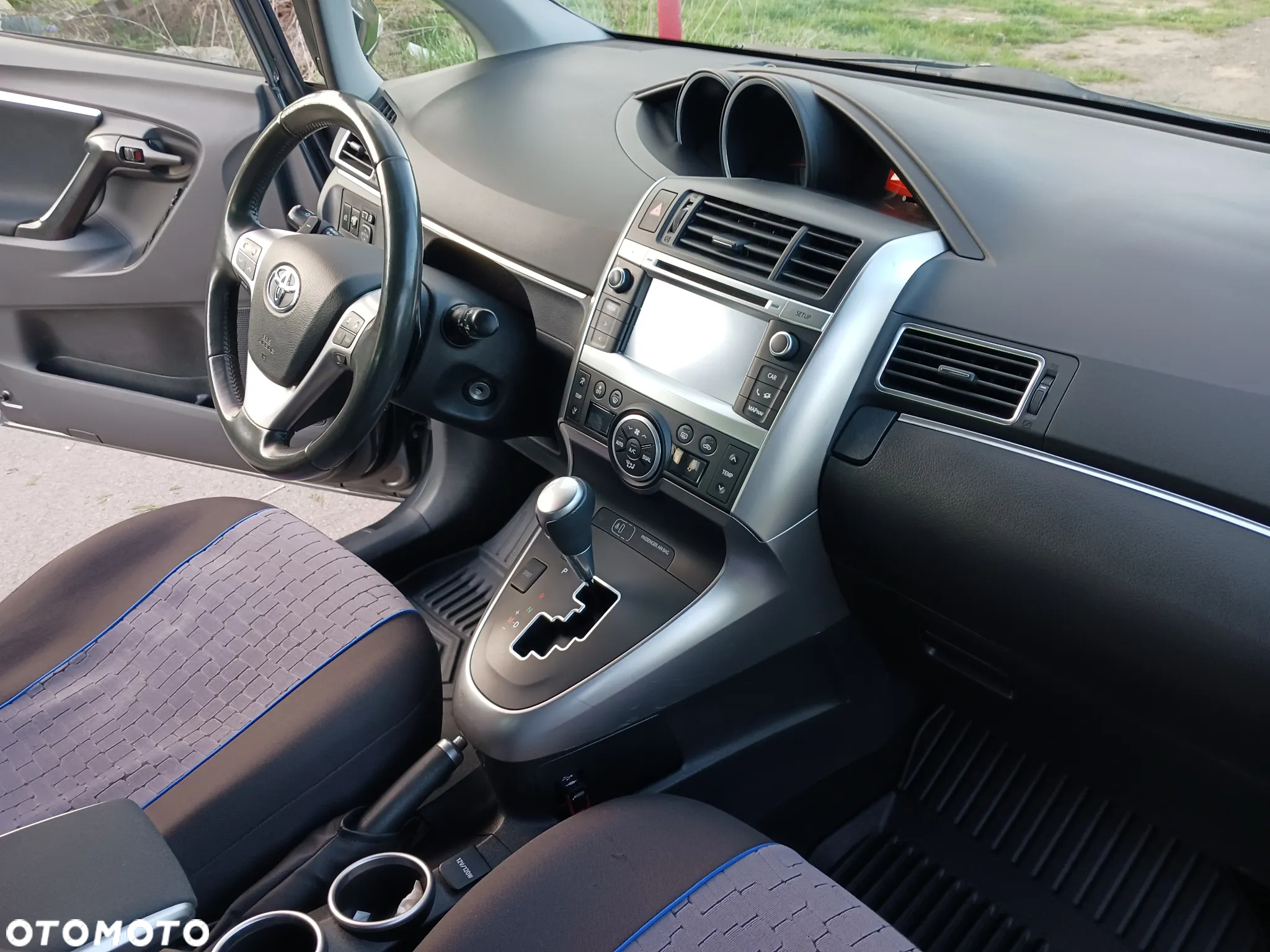 Toyota Verso 1.8 Premium 7os MS - 14