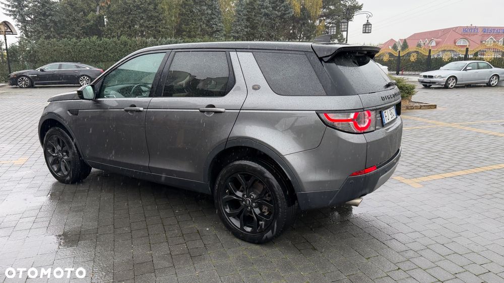 Land Rover Discovery Sport 2017 photo 3
