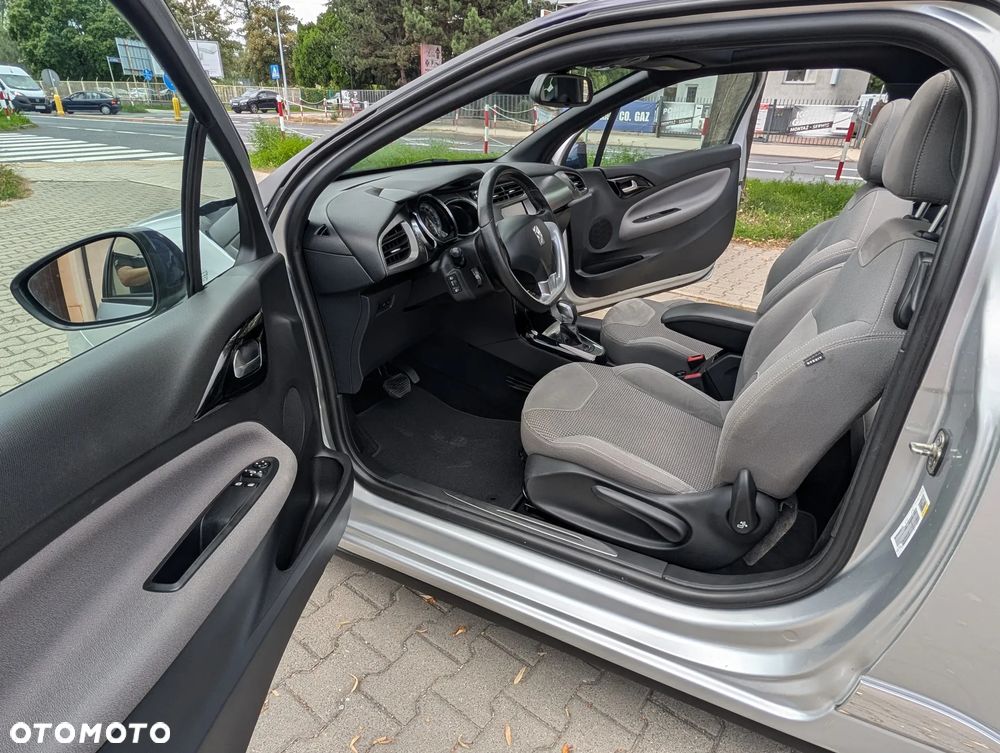 Citroën DS3 PureTech 110 Stop&Start EAT6 SportChic - 18