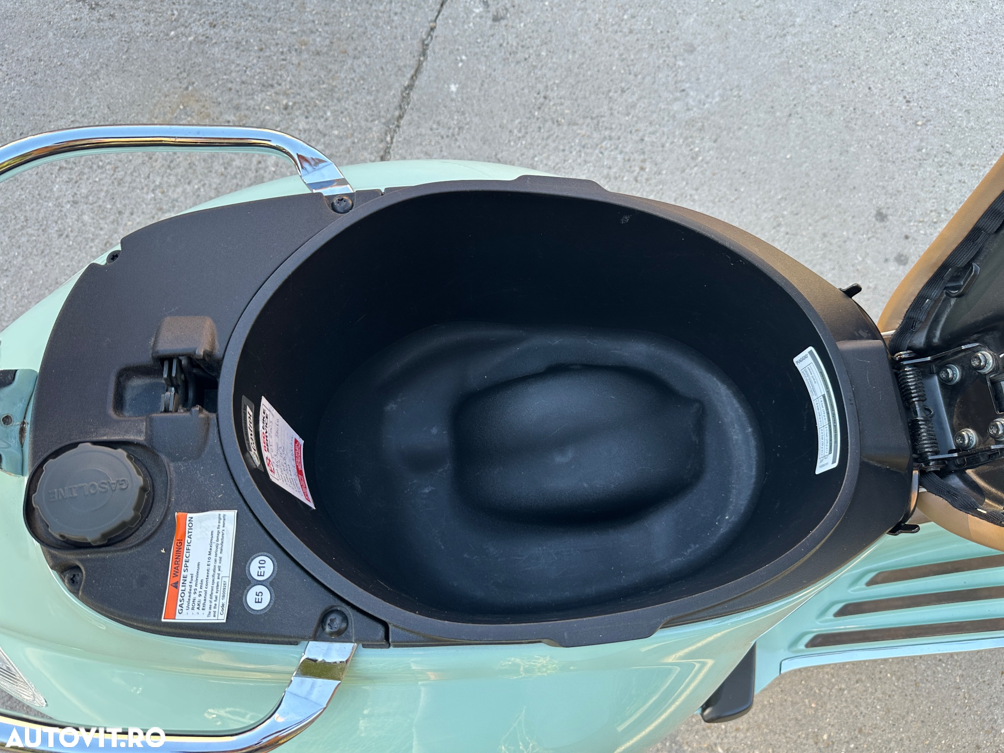 Vespa 125 Primavera - 8