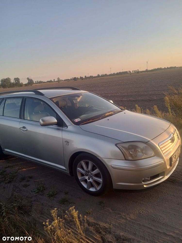 Toyota Avensis 2.0 D-4D Combi - 8