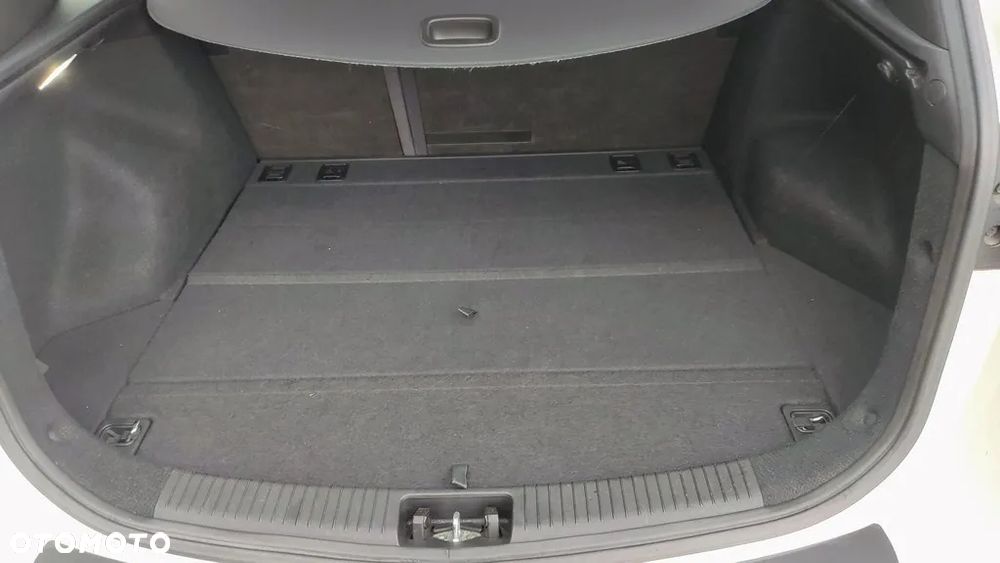 Hyundai i30 1.6 CRDi Premium - 29