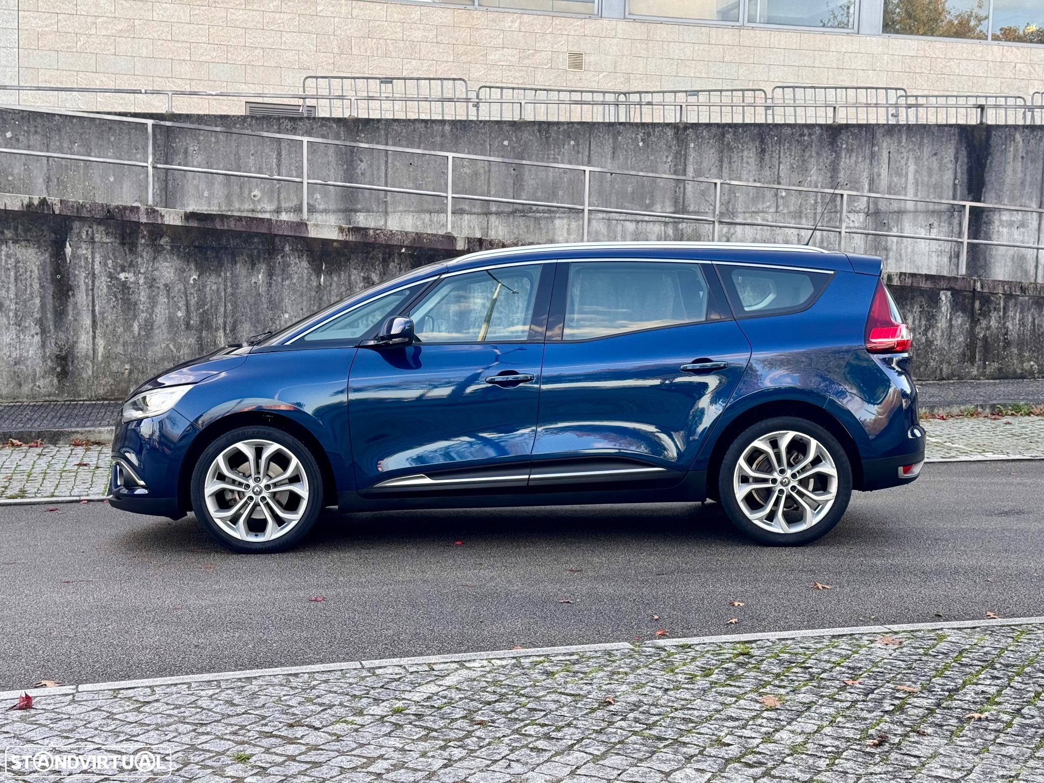 Renault Grand Scénic 1.5 dCi Dynamique S SS - 6