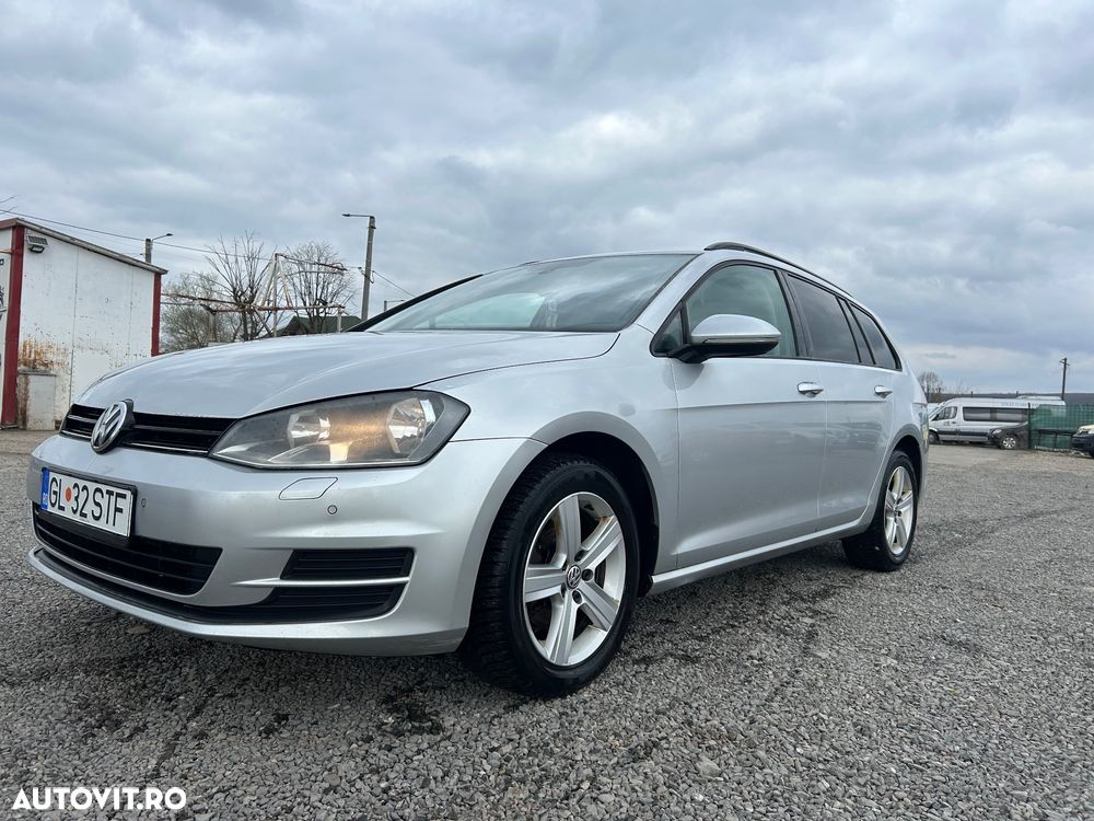 Volkswagen Golf 1.6 TDI DPF DSG BlueMotion Technology Comfortline - 1