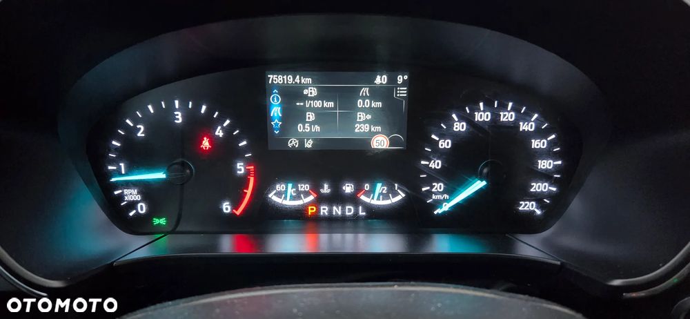 Ford Kuga 1.5 EcoBlue TITANIUM - 12