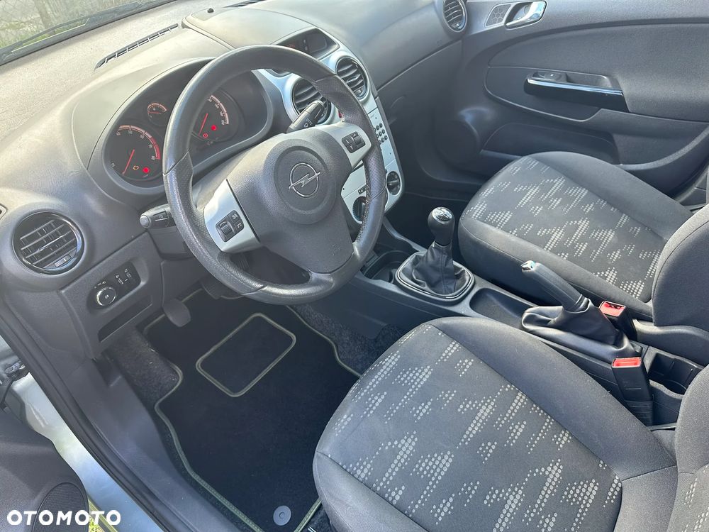 Opel Corsa - 19