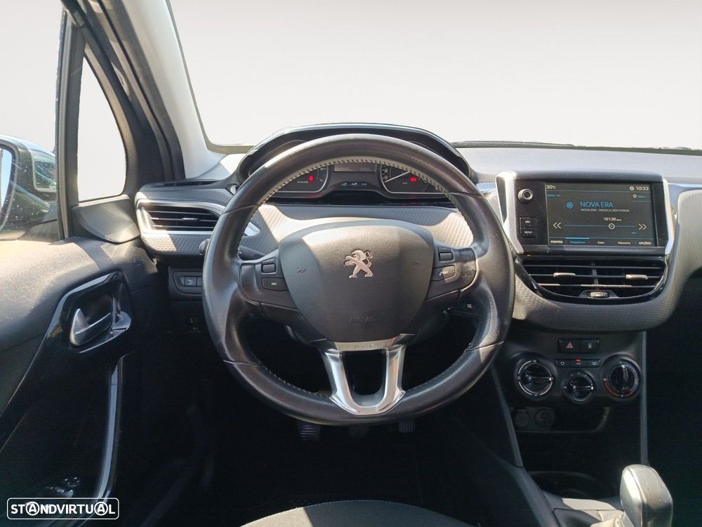 Peugeot 208 1.2 PureTech Style - 12