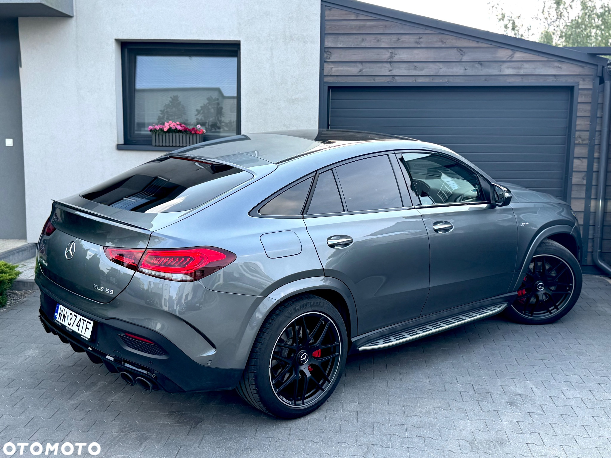 Mercedes-Benz GLE - 13