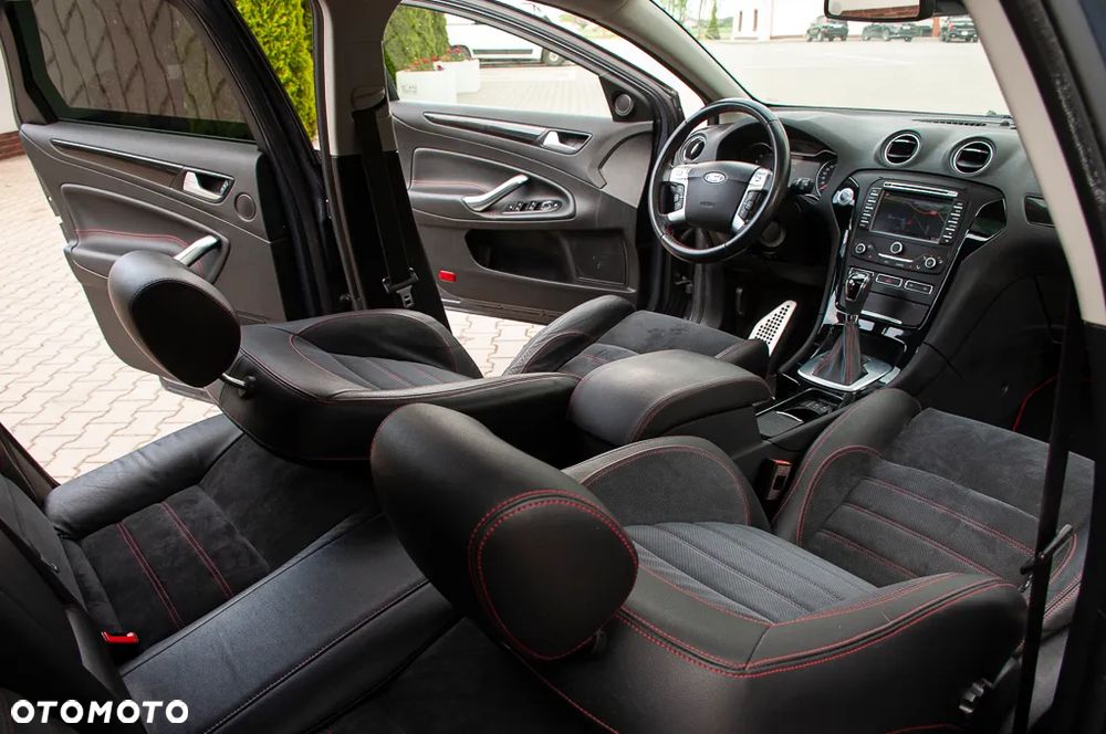 Ford Mondeo SW 2.0 EcoBoost Titanium S - 21