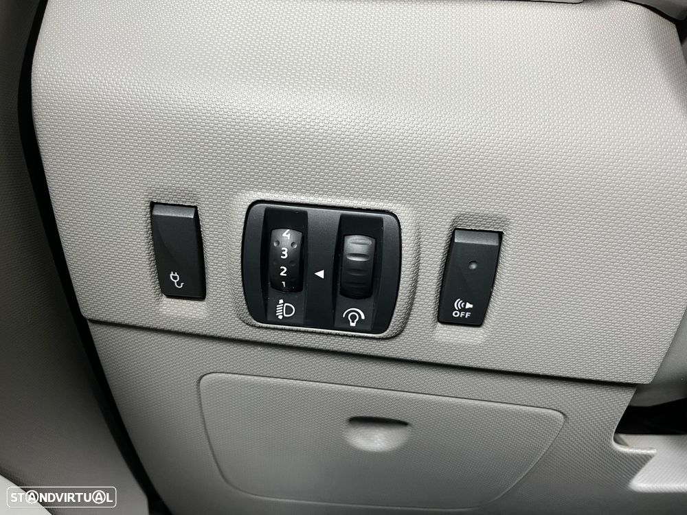 Renault Zoe (c/ Bateria) Zen - 18