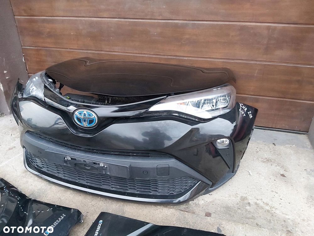 Toyota C-HR Lift pas przedni zderzak chłodnica maska kompletny przód 2,0 H - 2