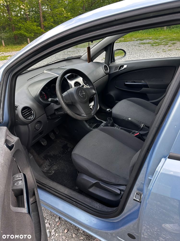 Opel Corsa 1.2 16V Cosmo - 6