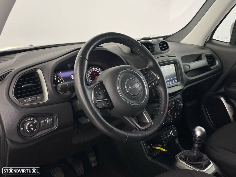 Jeep Renegade 1.0 T Limited - 16
