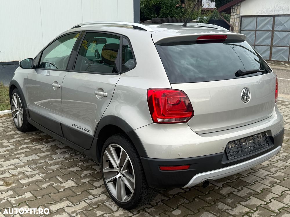 Volkswagen Polo - 4