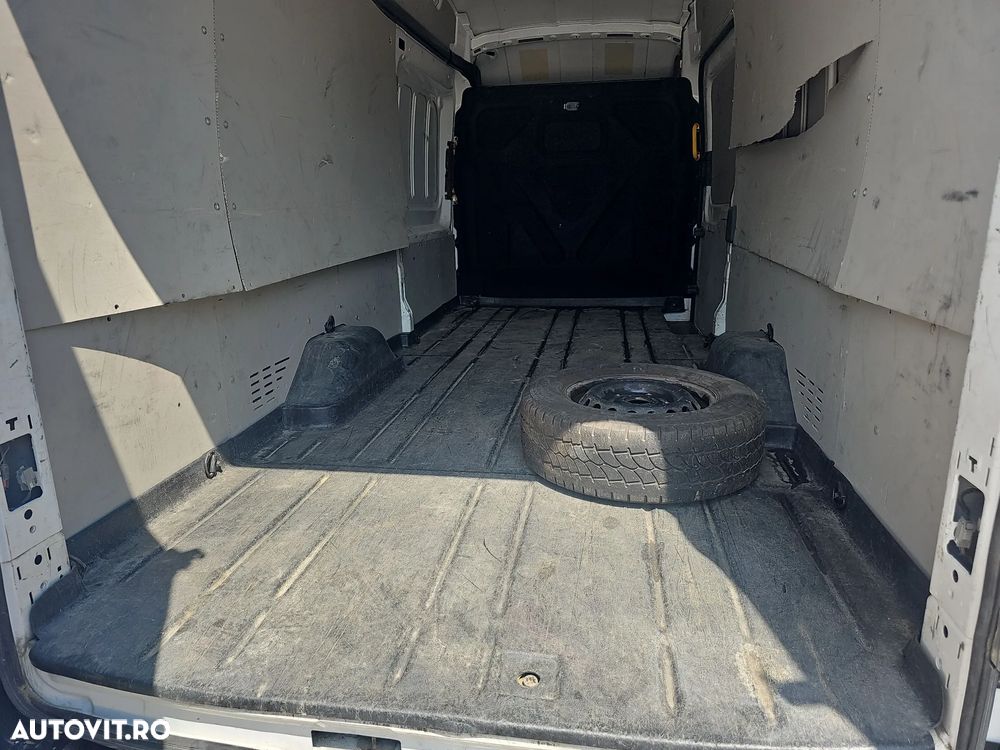Ford Transit - 15