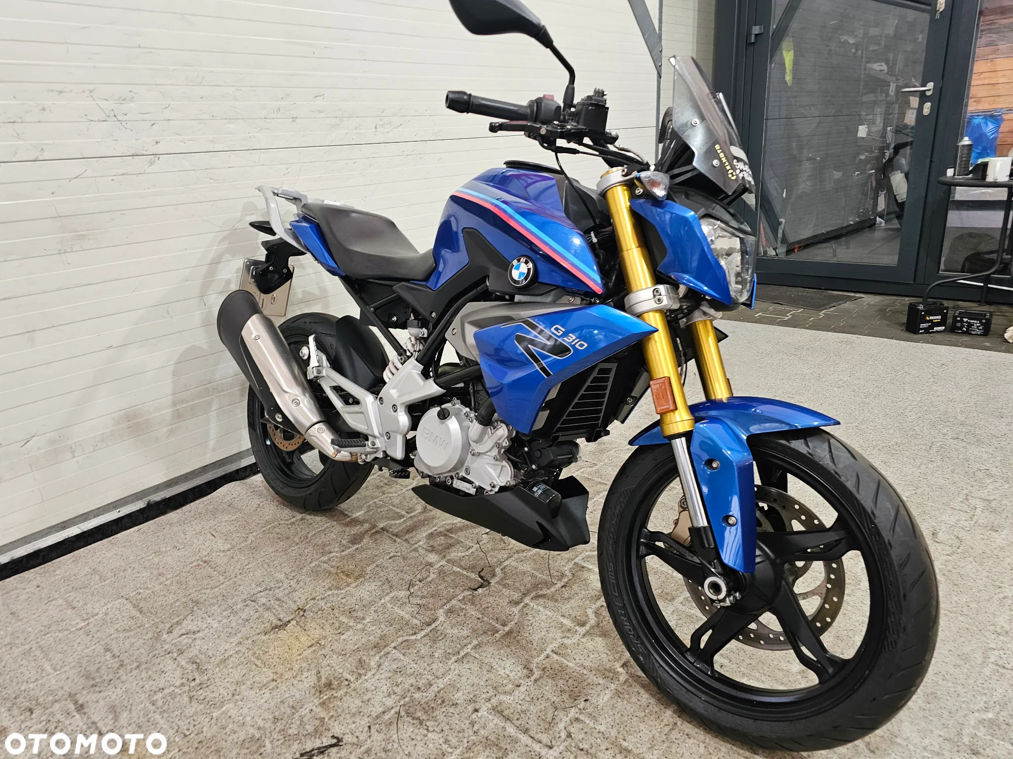 BMW G - 13