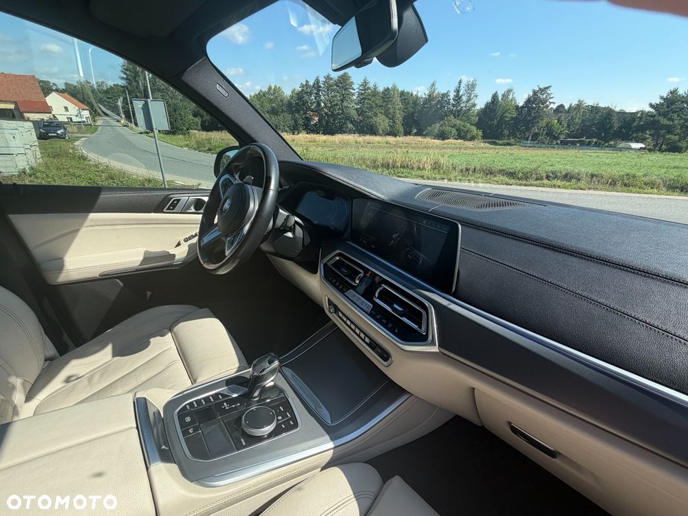 BMW X5 xDrive40i - 18