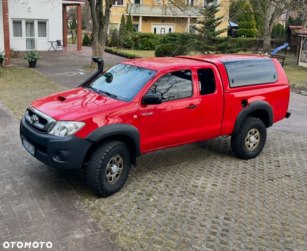 Toyota Hilux - 1