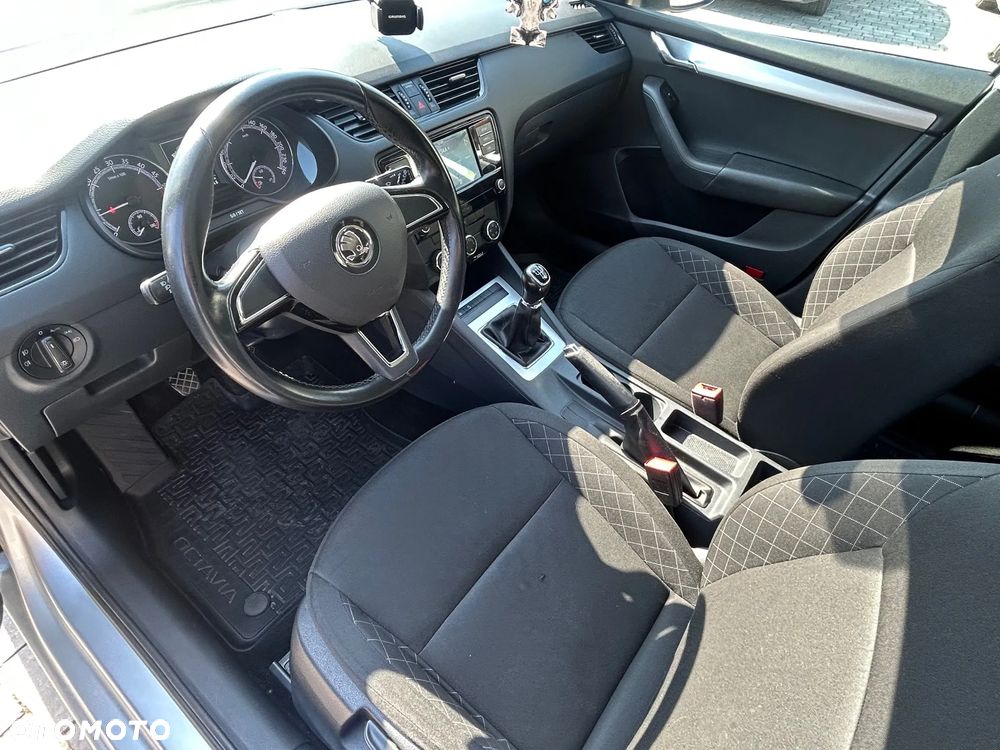 Skoda Octavia 1.6 TDI SCR Ambition - 5