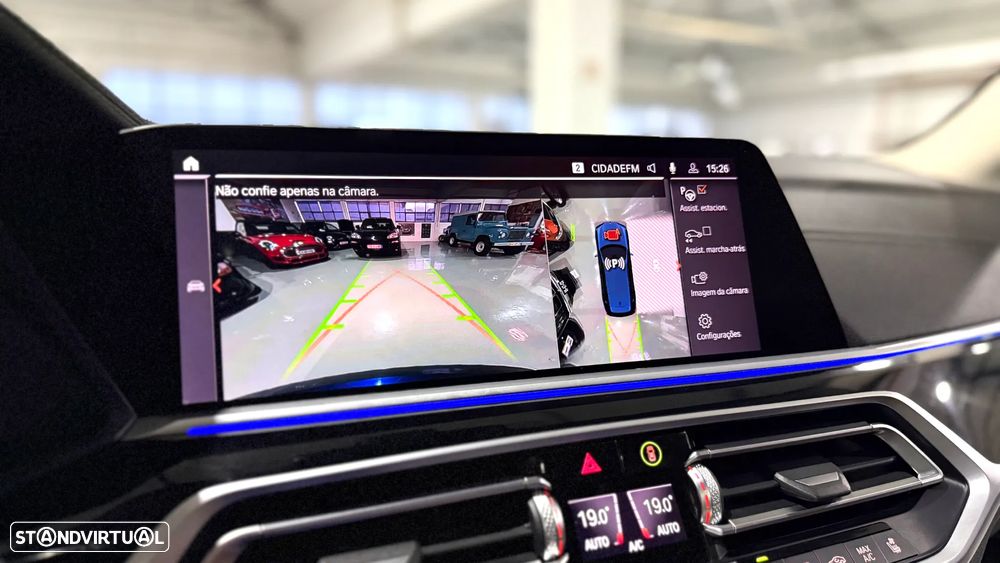 BMW X7 30 d xDrive Pack M - 26