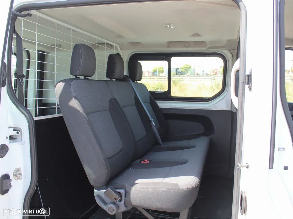 Renault Trafic 2.0 dCi L1H1 1.0T - 11