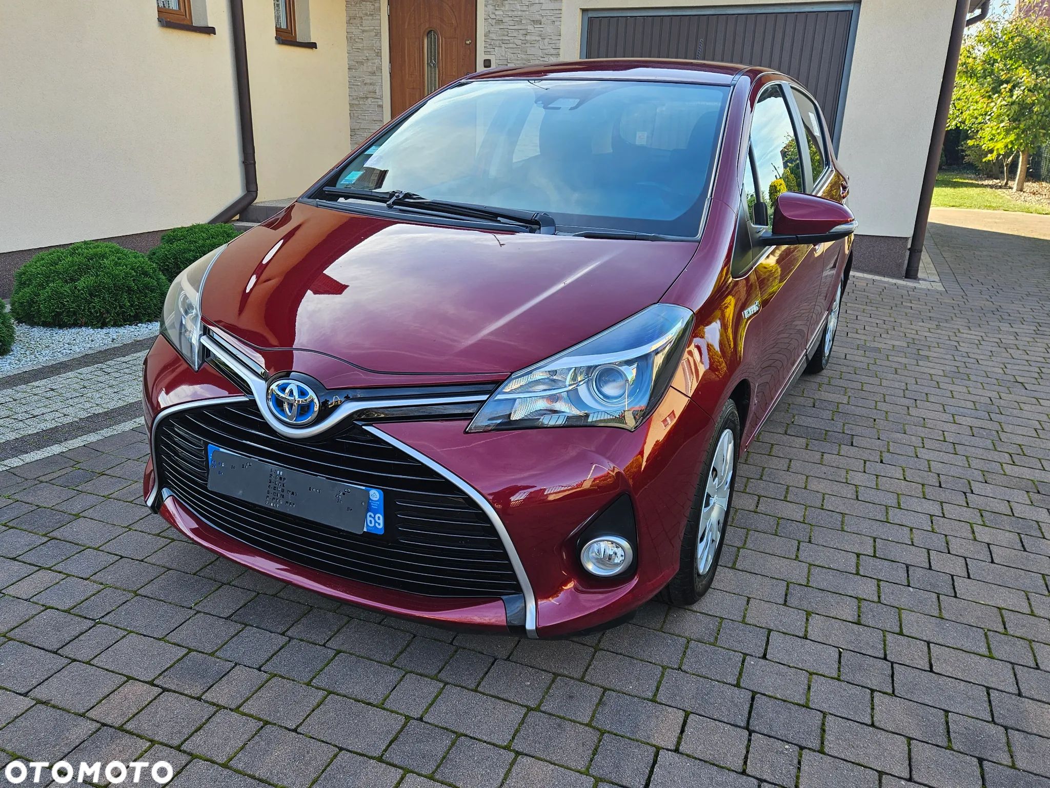 Toyota Yaris Hybrid 1.5 VVT-i Comfort - 1