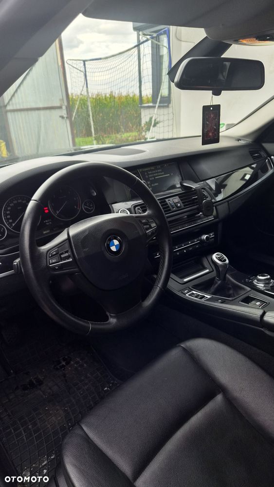 BMW Seria 5 520d - 7