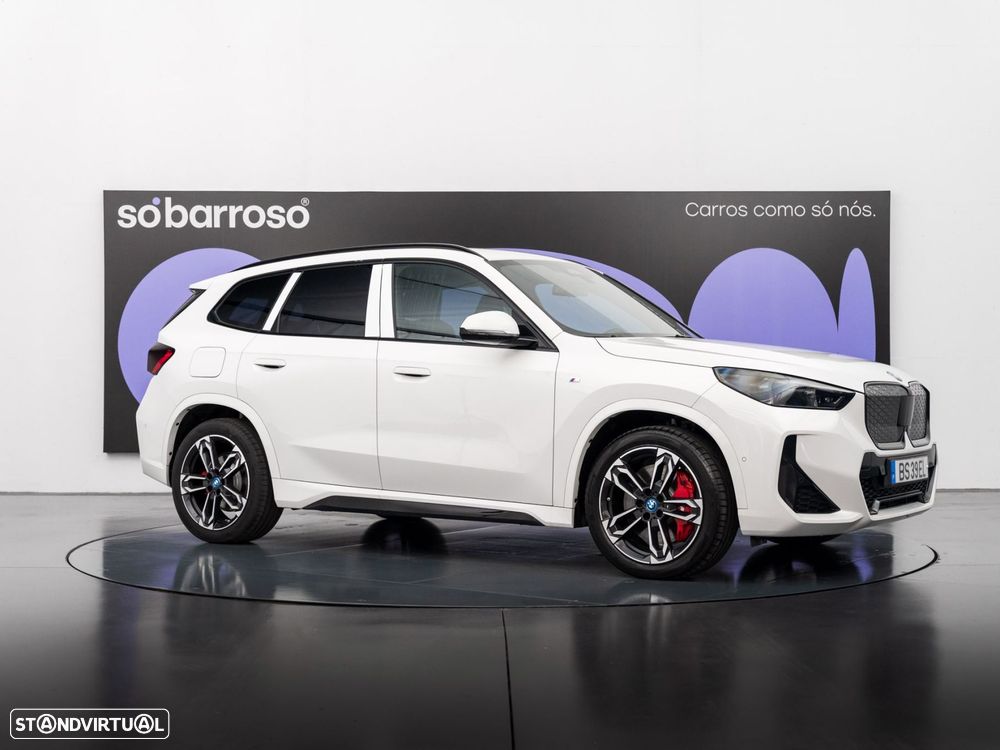 BMW iX1 eDrive20 Pack Desportivo M Pro - 7
