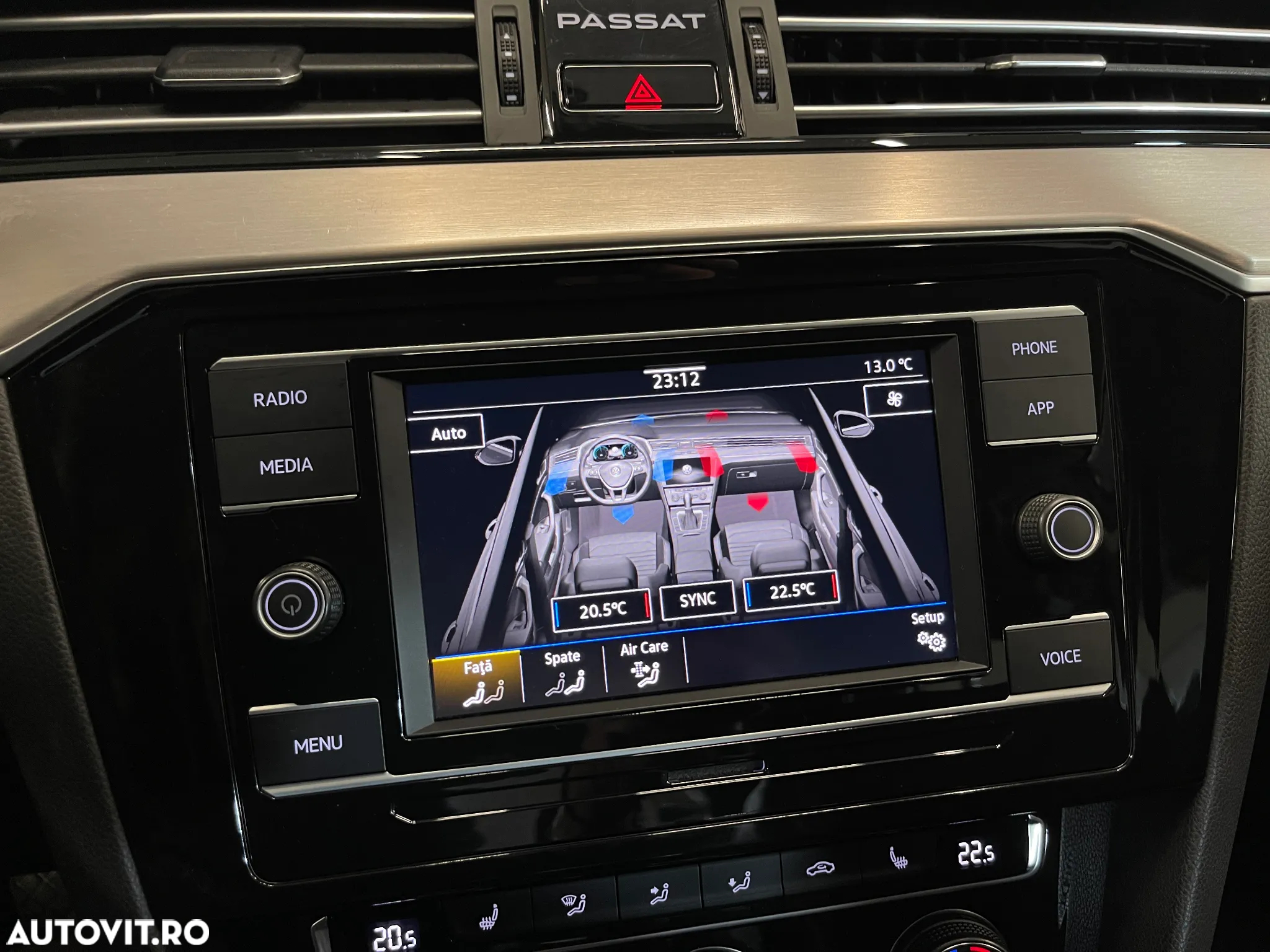 Volkswagen Passat 2.0 TDI DSG Highline - 19