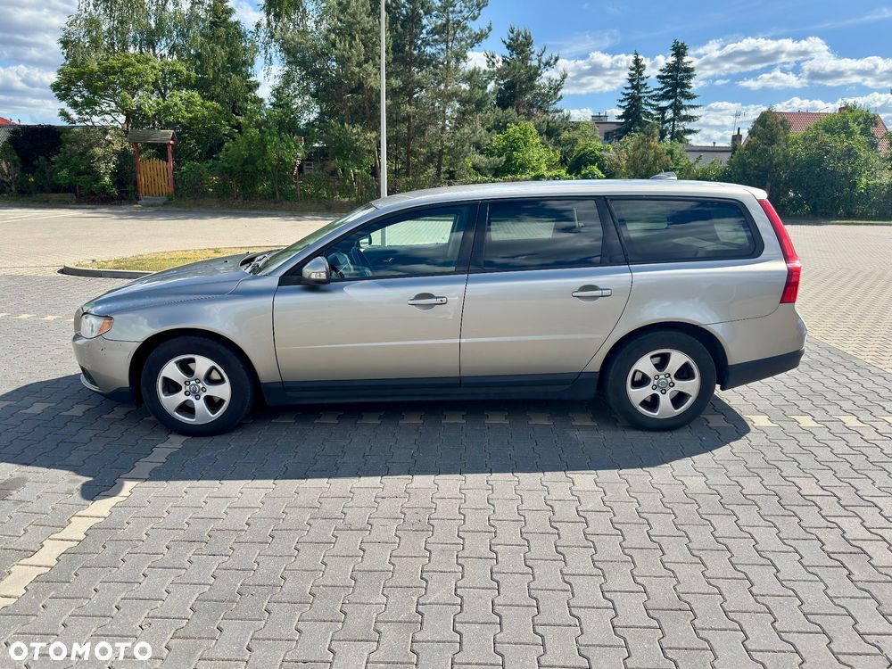Volvo V70 2.0D Kinetic - 11