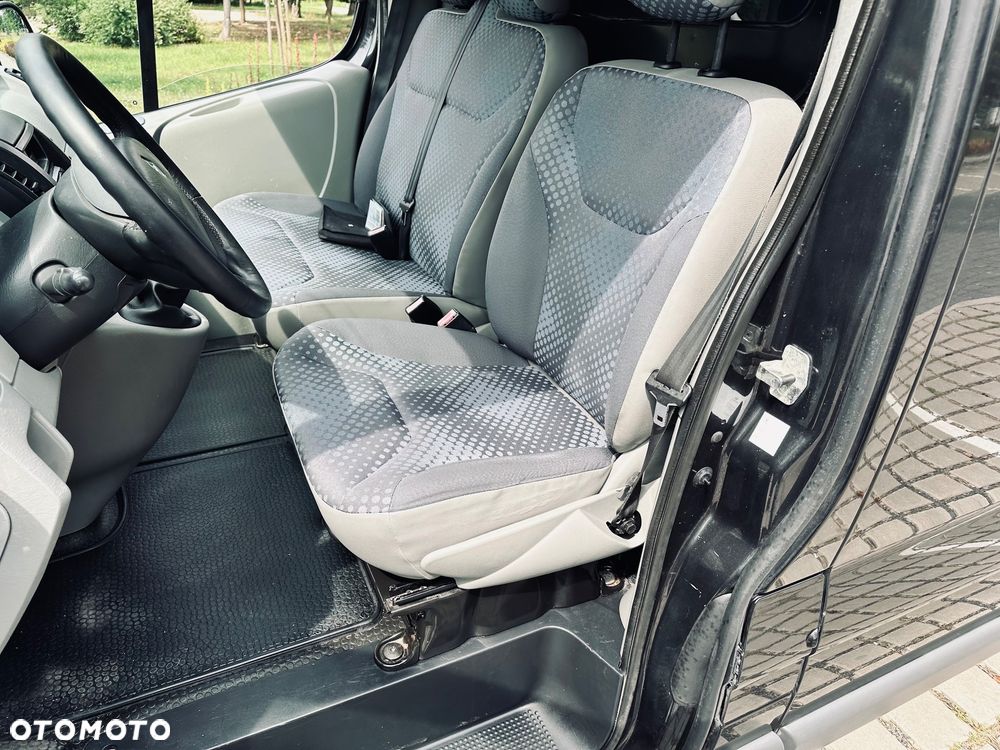 Renault Trafic - 17