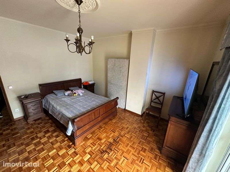 T3 no centro do Fundão para arrendamento prolongado - Grande imagem: 4/8