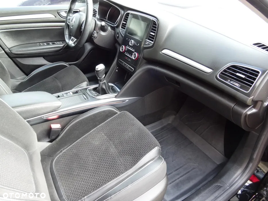 Renault Megane 1.3 TCe FAP Limited - 10