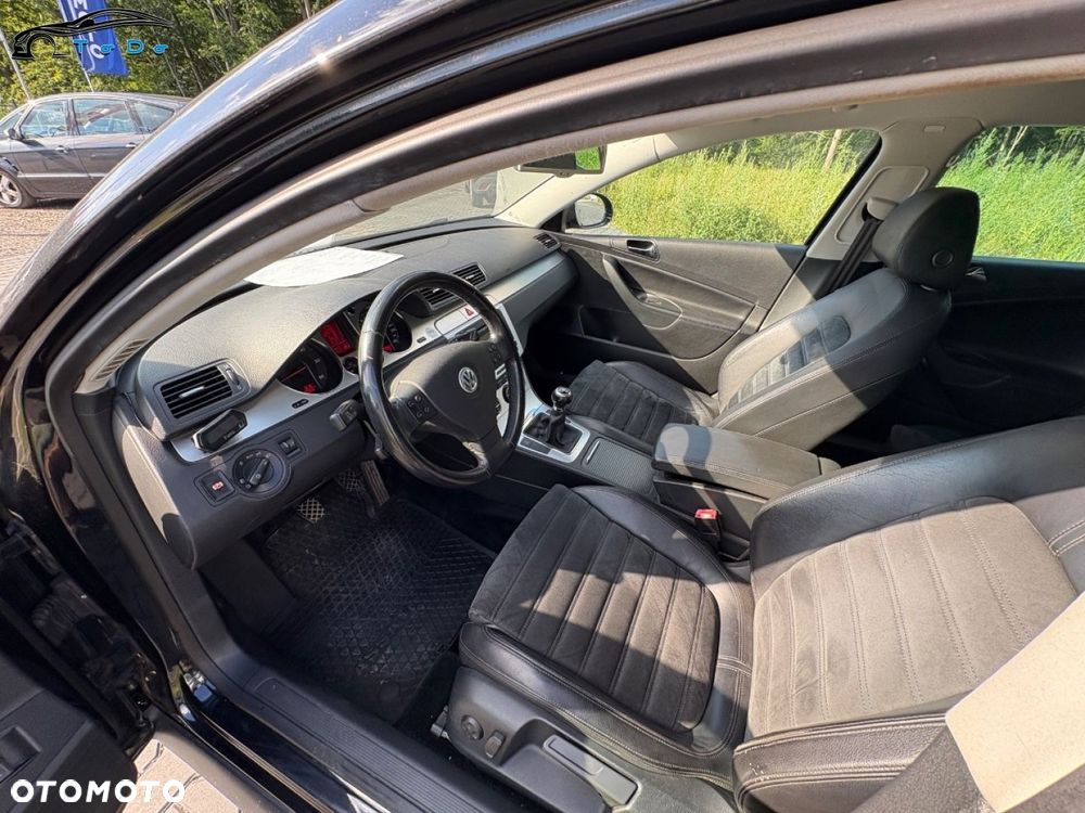 Volkswagen Passat Variant 2.0 TDI DPF 4Mot Highline - 25