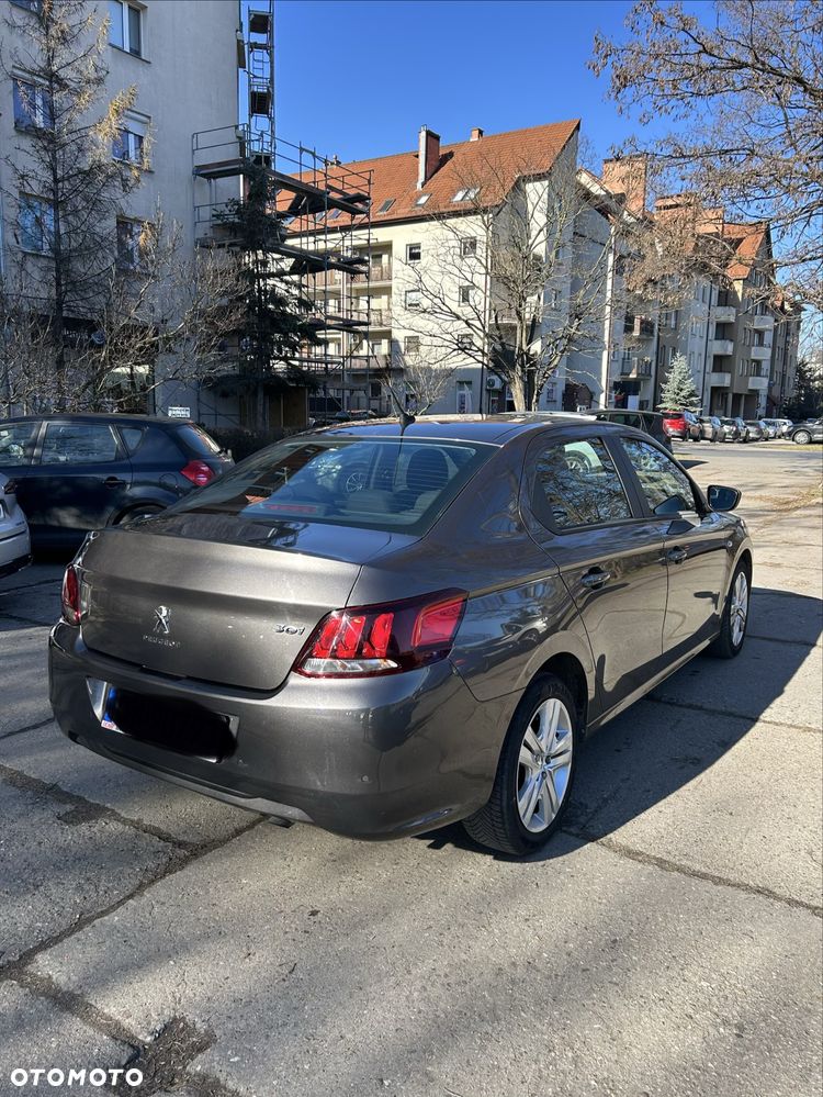 Peugeot 301 - 2